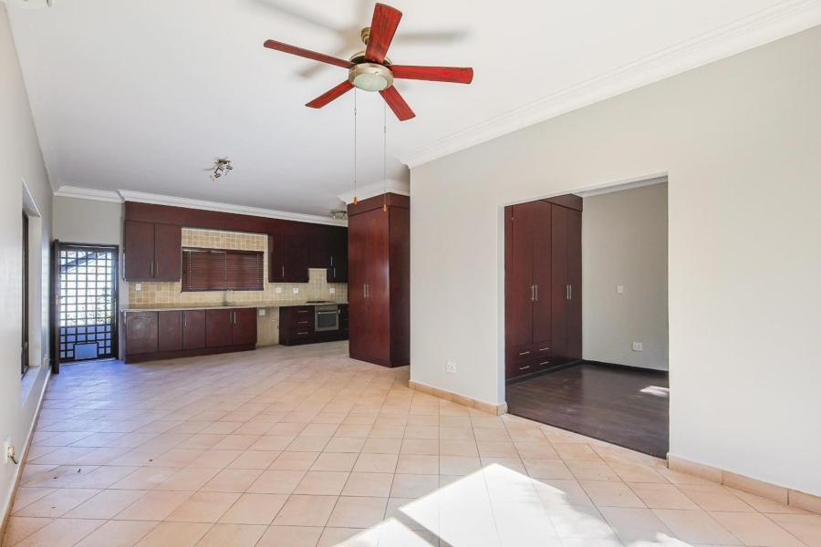 5 Bedroom Property for Sale in Silver Lakes Gauteng