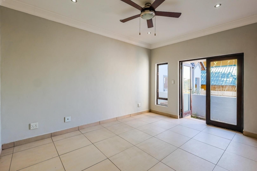 5 Bedroom Property for Sale in Silver Lakes Gauteng