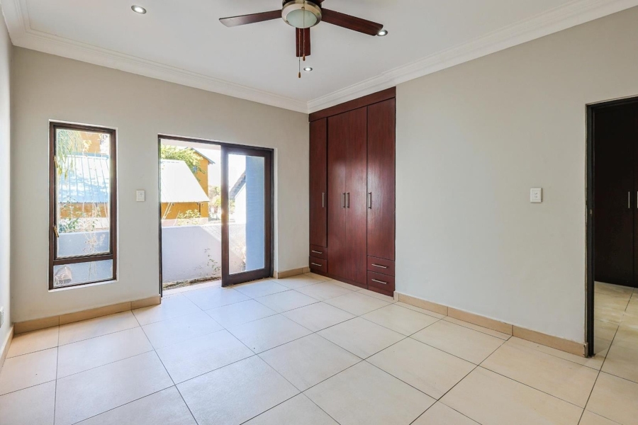 5 Bedroom Property for Sale in Silver Lakes Gauteng