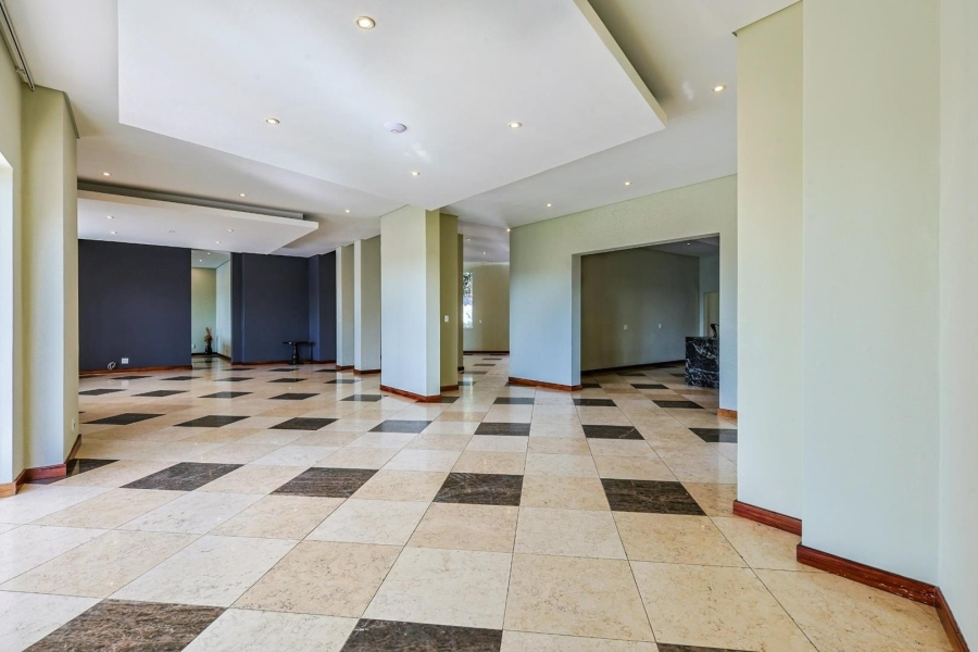 To Let 6 Bedroom Property for Rent in Waterkloof Ridge Gauteng