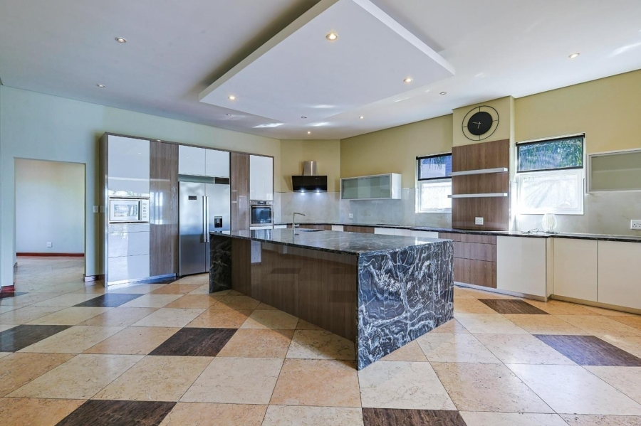 To Let 6 Bedroom Property for Rent in Waterkloof Ridge Gauteng