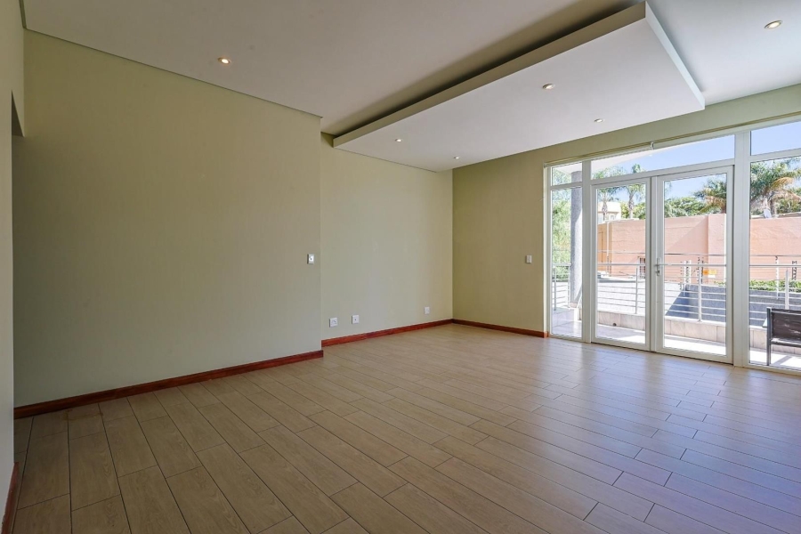 To Let 6 Bedroom Property for Rent in Waterkloof Ridge Gauteng