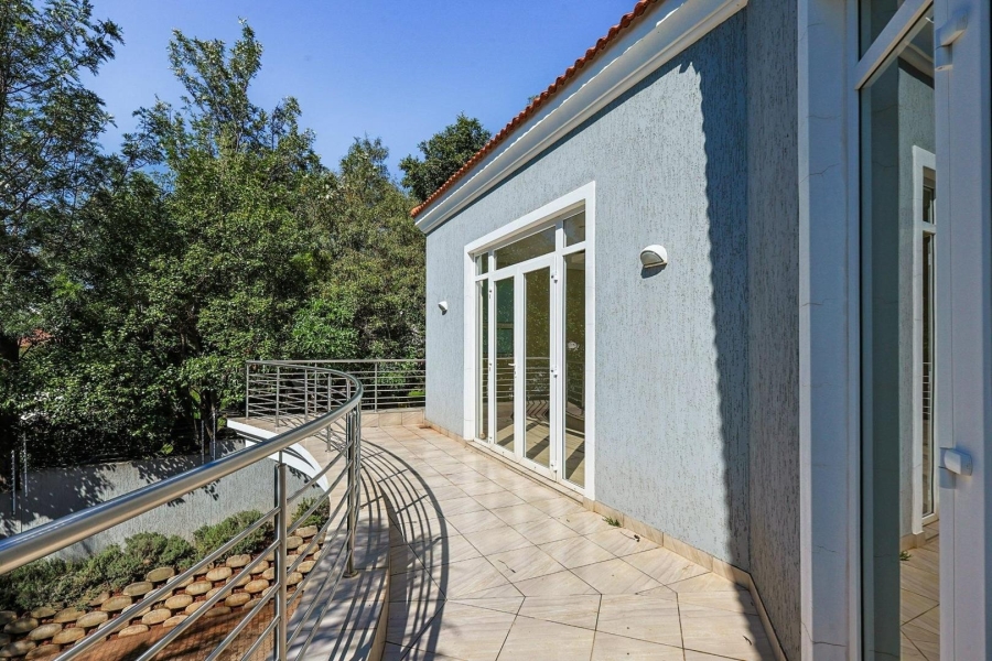 To Let 6 Bedroom Property for Rent in Waterkloof Ridge Gauteng