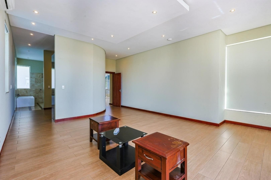 To Let 6 Bedroom Property for Rent in Waterkloof Ridge Gauteng