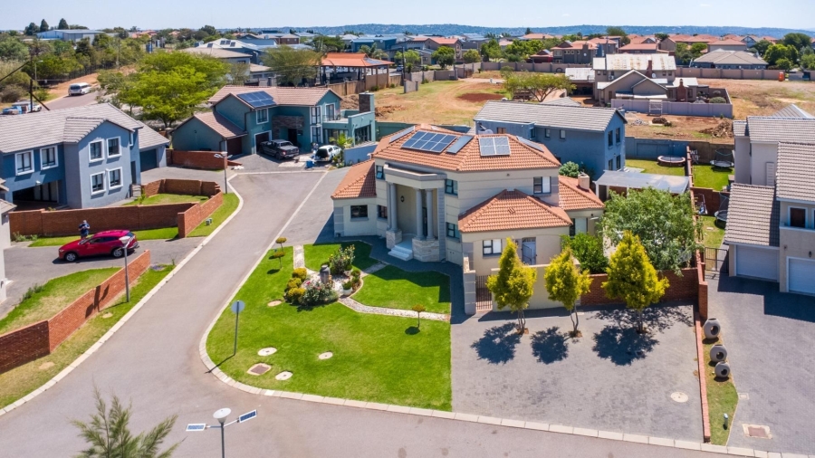 4 Bedroom Property for Sale in Olympus AH Gauteng