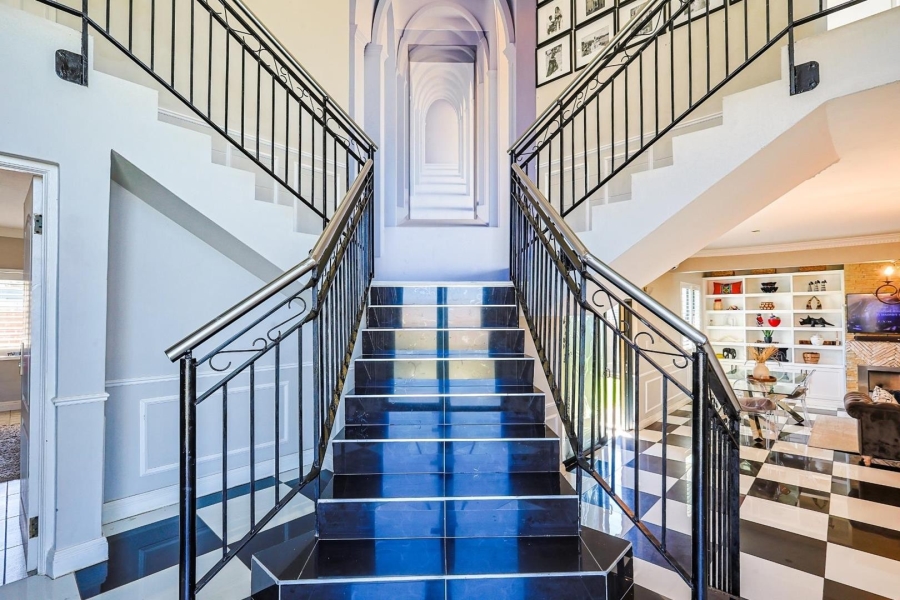 4 Bedroom Property for Sale in Olympus AH Gauteng