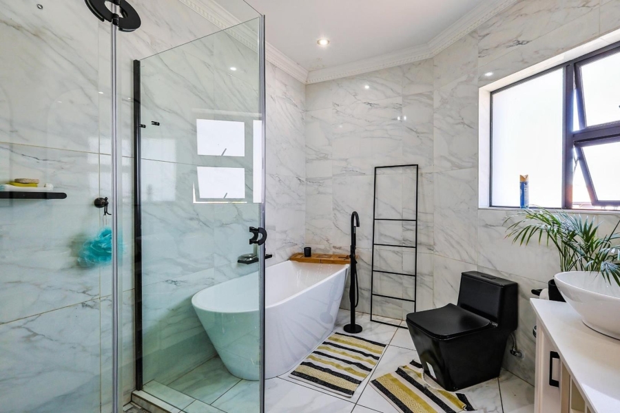 4 Bedroom Property for Sale in Olympus AH Gauteng