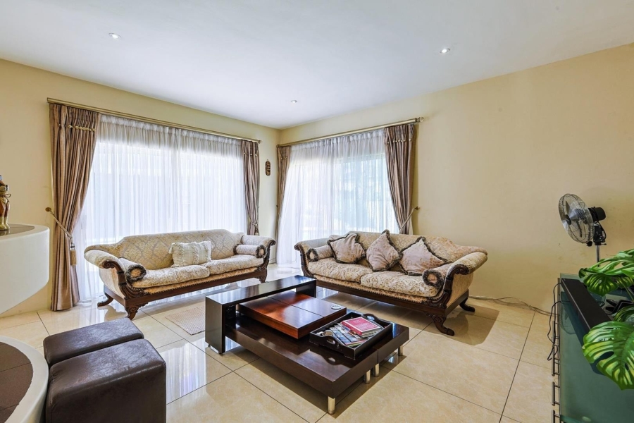 To Let 4 Bedroom Property for Rent in Silver Lakes Gauteng