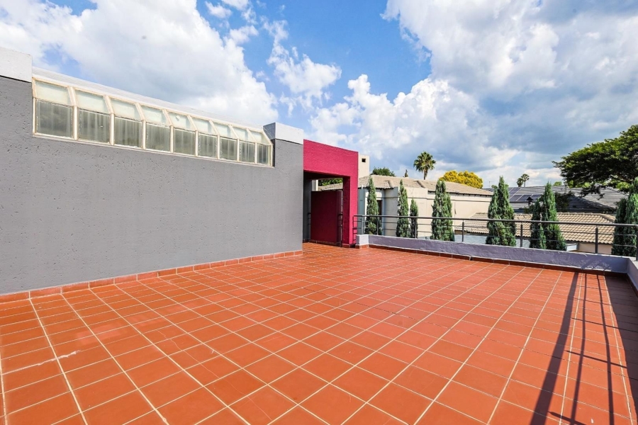 To Let 4 Bedroom Property for Rent in Silver Lakes Gauteng