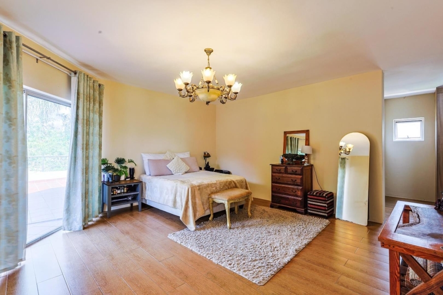 To Let 4 Bedroom Property for Rent in Silver Lakes Gauteng