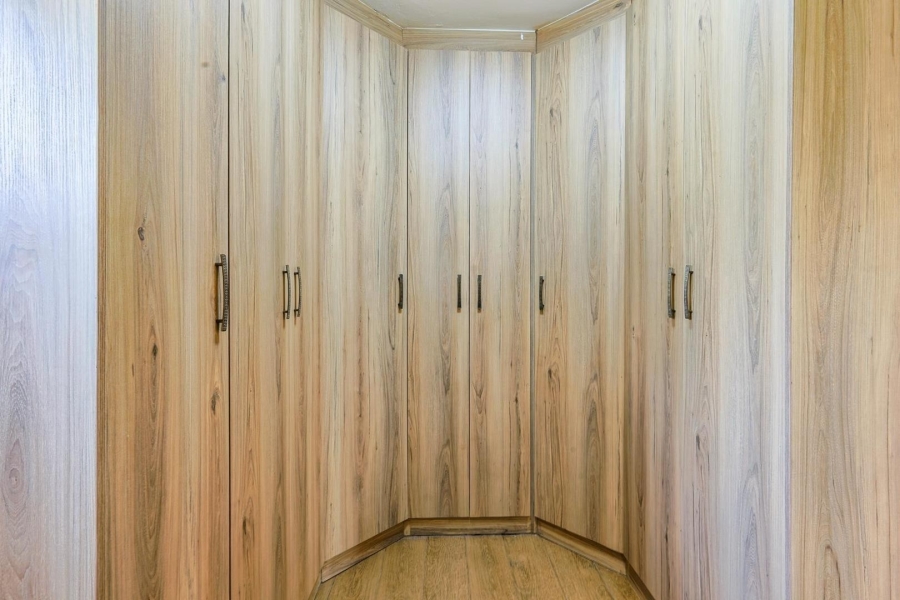 To Let 4 Bedroom Property for Rent in Silver Lakes Gauteng