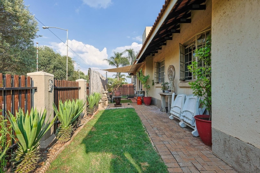 4 Bedroom Property for Sale in Erasmuskloof Gauteng