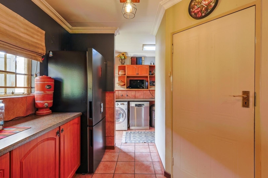 4 Bedroom Property for Sale in Erasmuskloof Gauteng