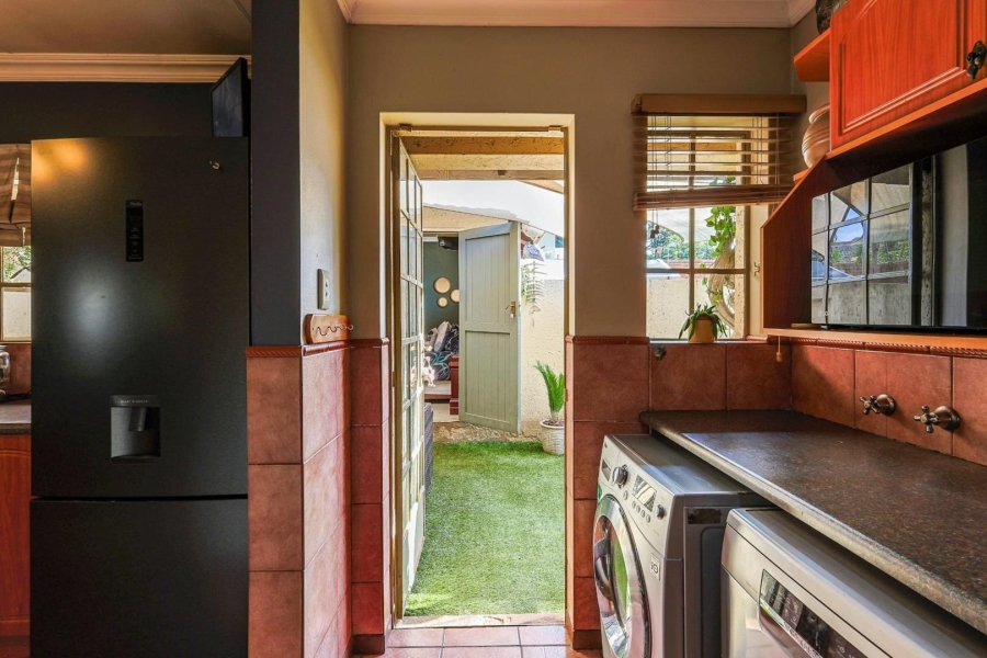 4 Bedroom Property for Sale in Erasmuskloof Gauteng