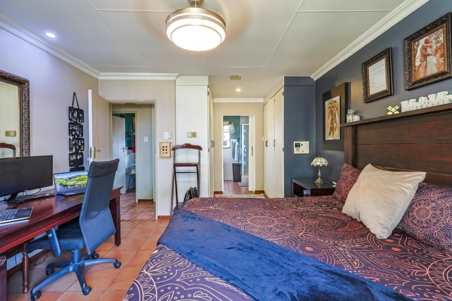 4 Bedroom Property for Sale in Erasmuskloof Gauteng