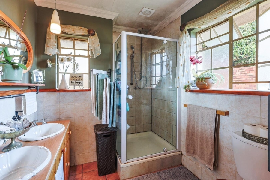 4 Bedroom Property for Sale in Erasmuskloof Gauteng