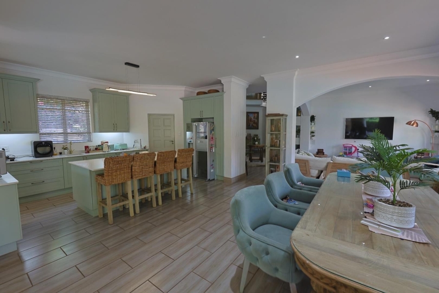 4 Bedroom Property for Sale in Boardwalk Manor Gauteng