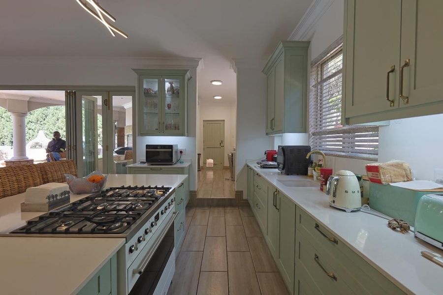 4 Bedroom Property for Sale in Boardwalk Manor Gauteng