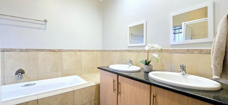 4 Bedroom Property for Sale in Olympus AH Gauteng