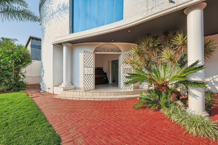 5 Bedroom Property for Sale in Waterkloof Ridge Gauteng