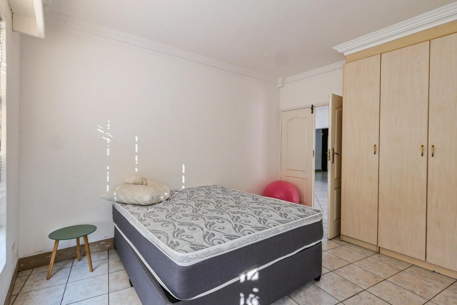 5 Bedroom Property for Sale in Waterkloof Ridge Gauteng