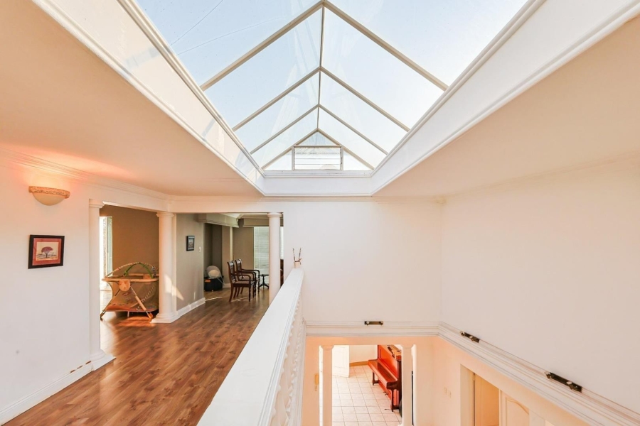 5 Bedroom Property for Sale in Waterkloof Ridge Gauteng