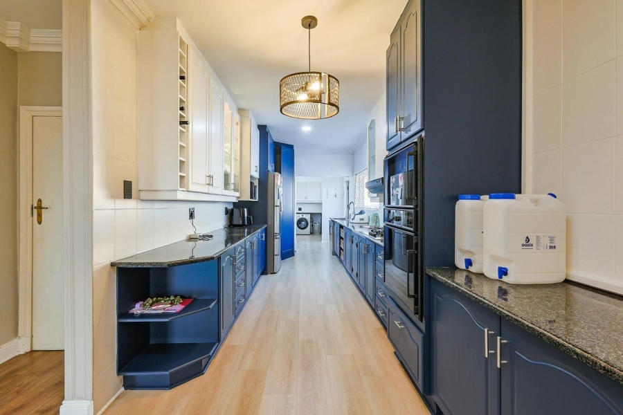 5 Bedroom Property for Sale in Waterkloof Ridge Gauteng