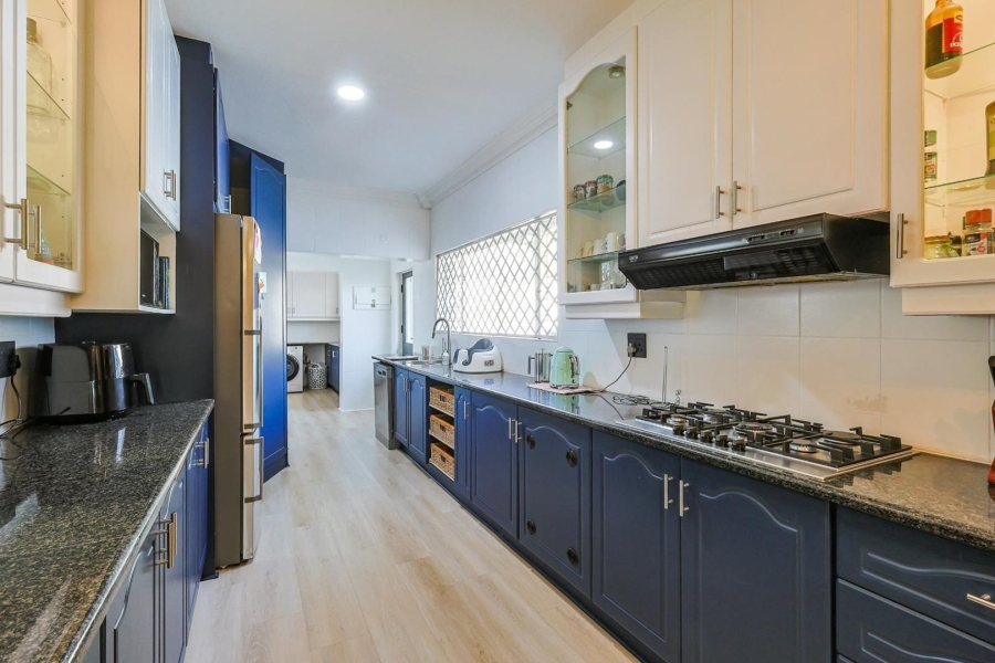 5 Bedroom Property for Sale in Waterkloof Ridge Gauteng