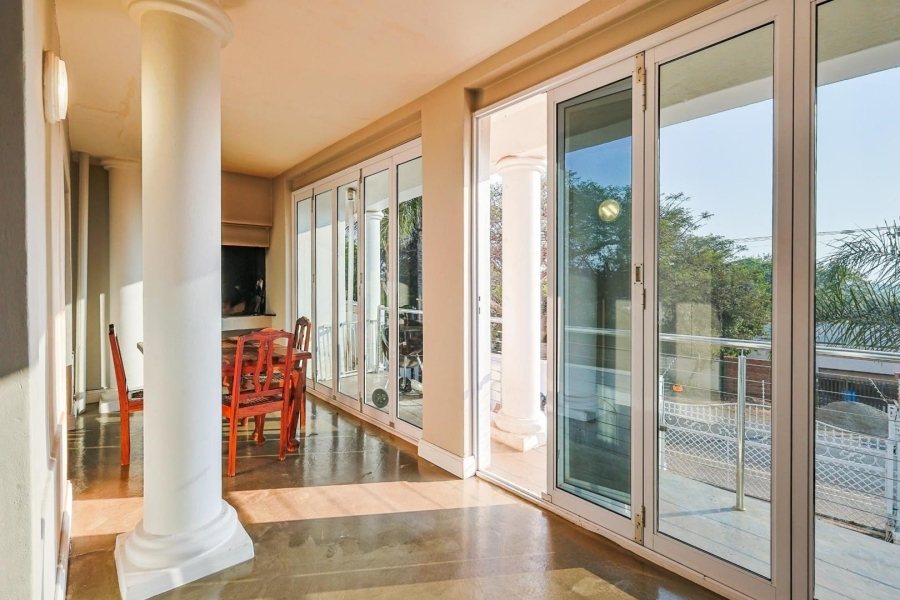 5 Bedroom Property for Sale in Waterkloof Ridge Gauteng