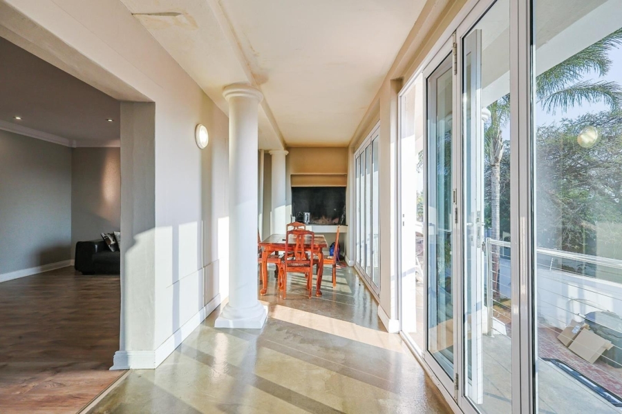 5 Bedroom Property for Sale in Waterkloof Ridge Gauteng