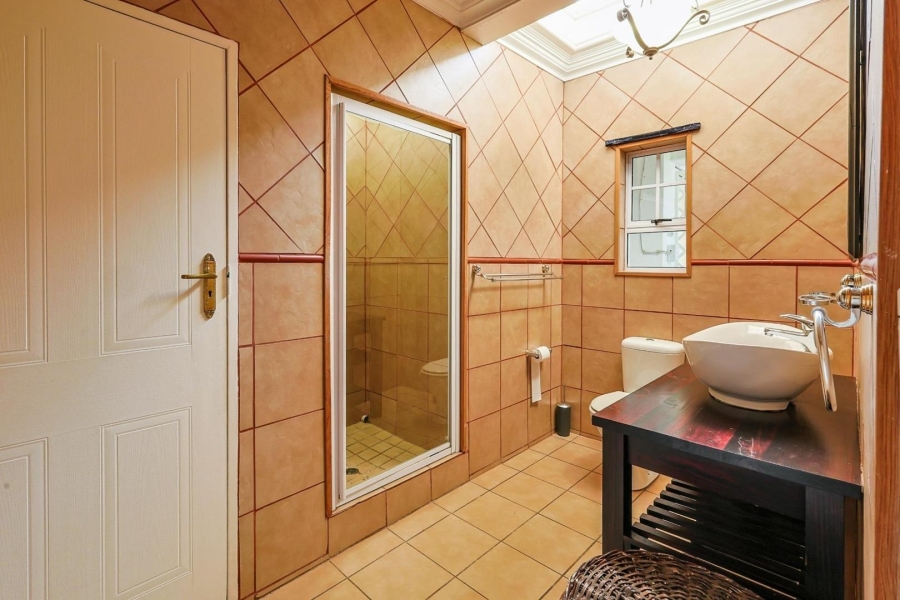 5 Bedroom Property for Sale in Waterkloof Ridge Gauteng