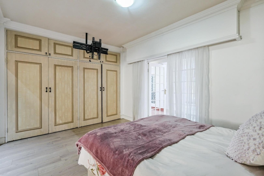 5 Bedroom Property for Sale in Waterkloof Ridge Gauteng