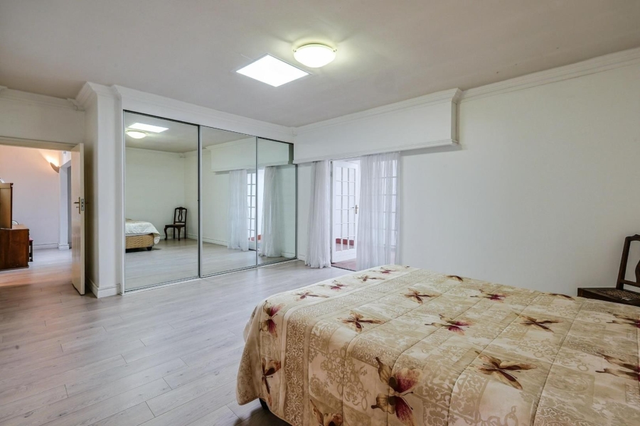 5 Bedroom Property for Sale in Waterkloof Ridge Gauteng