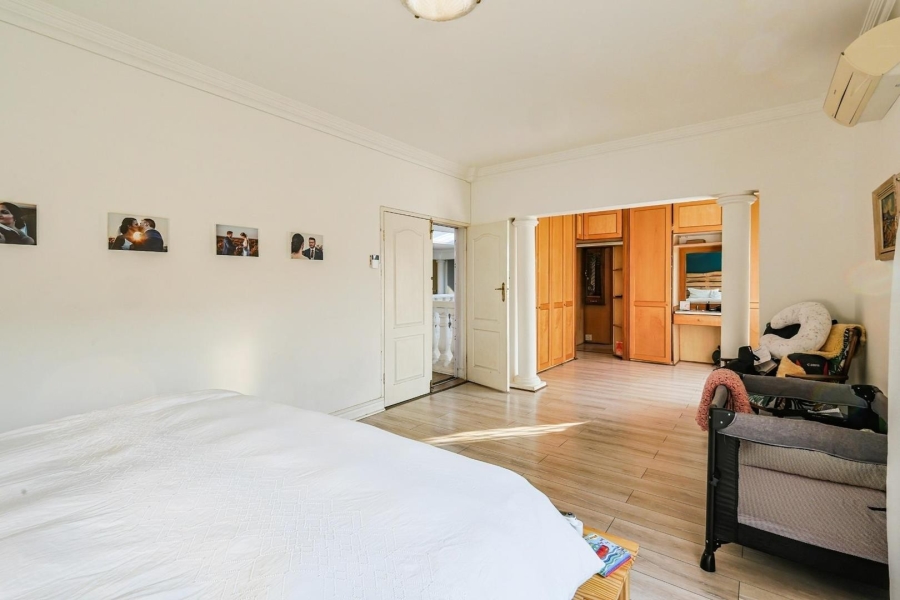 5 Bedroom Property for Sale in Waterkloof Ridge Gauteng