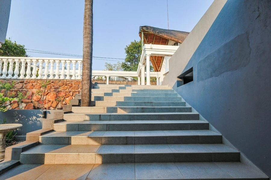 5 Bedroom Property for Sale in Waterkloof Ridge Gauteng