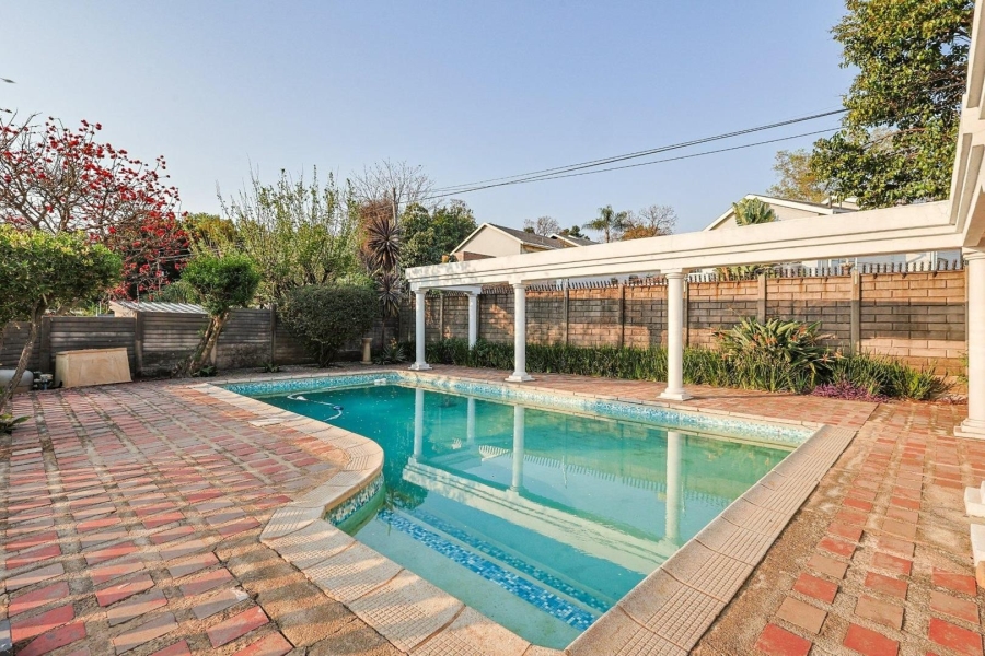 5 Bedroom Property for Sale in Waterkloof Ridge Gauteng