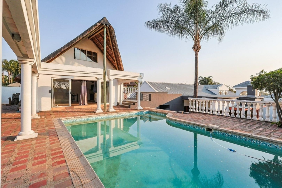 5 Bedroom Property for Sale in Waterkloof Ridge Gauteng