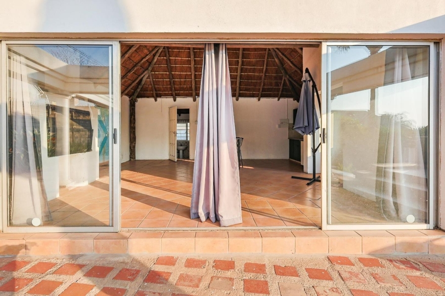 5 Bedroom Property for Sale in Waterkloof Ridge Gauteng