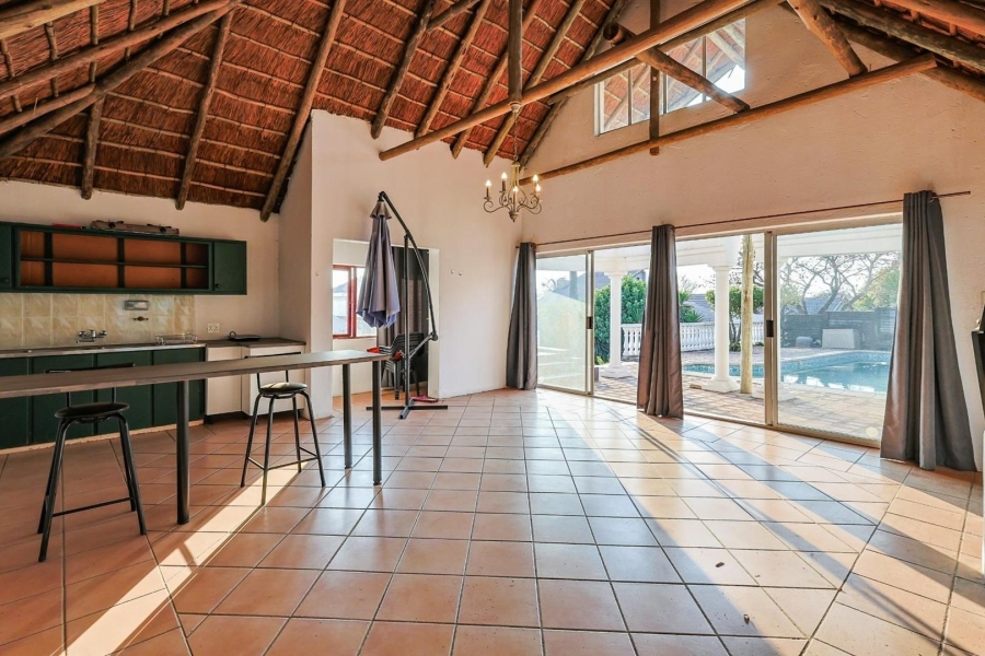 5 Bedroom Property for Sale in Waterkloof Ridge Gauteng