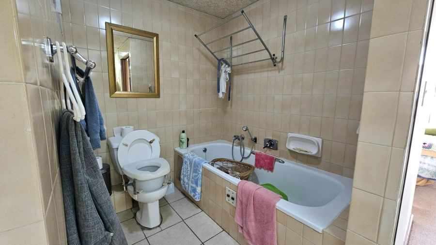 2 Bedroom Property for Sale in Pretoria Central Gauteng