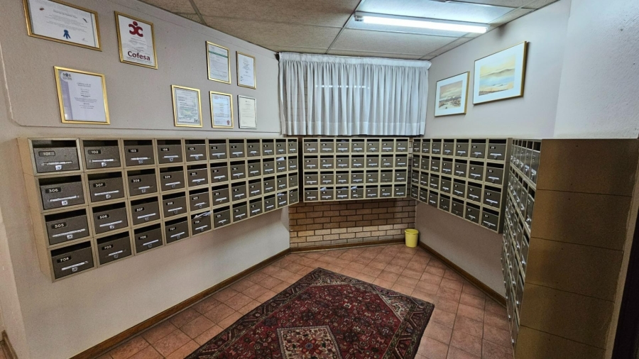 2 Bedroom Property for Sale in Pretoria Central Gauteng