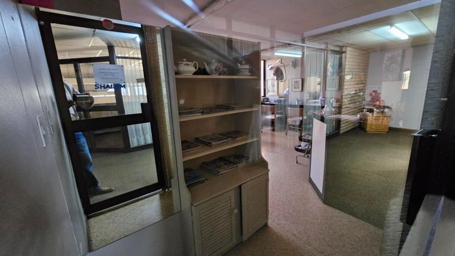 2 Bedroom Property for Sale in Pretoria Central Gauteng