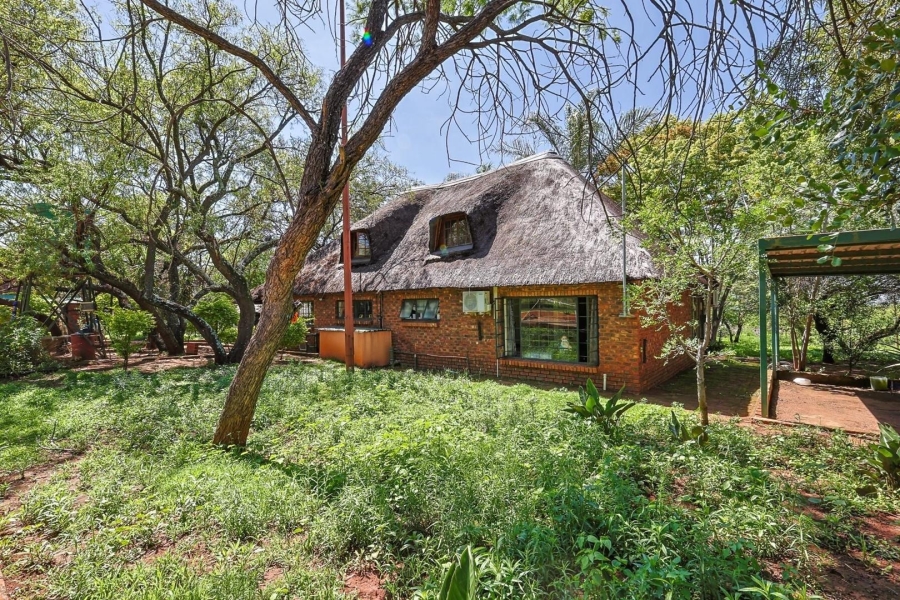 Commercial Property for Sale in Kameeldrift West Gauteng