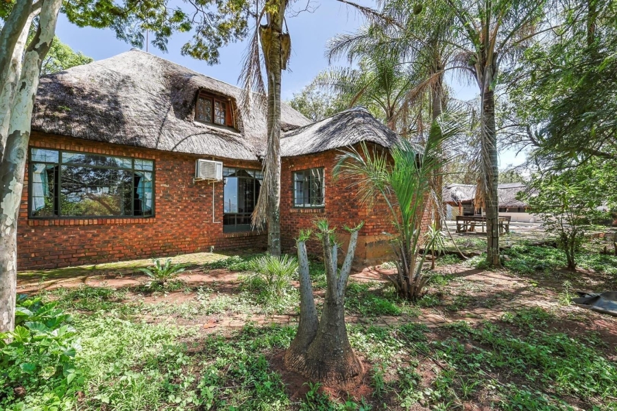 Commercial Property for Sale in Kameeldrift West Gauteng