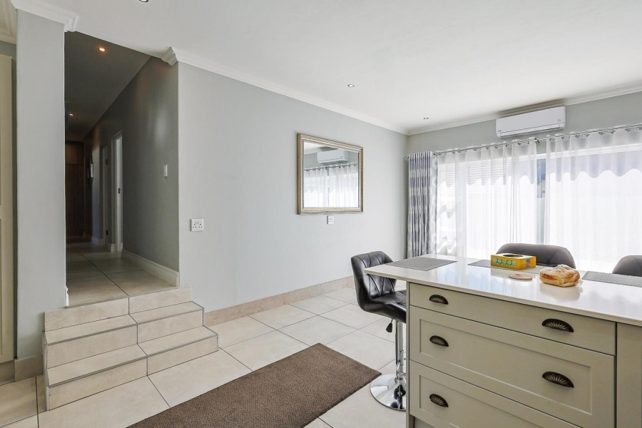 5 Bedroom Property for Sale in Country View Estate Gauteng