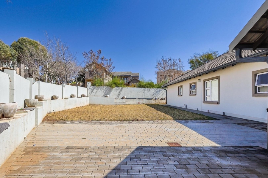 5 Bedroom Property for Sale in Country View Estate Gauteng