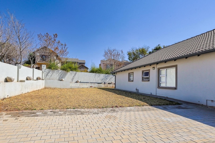 5 Bedroom Property for Sale in Country View Estate Gauteng