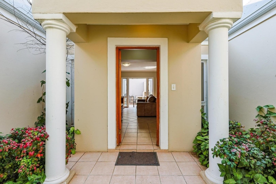 To Let 3 Bedroom Property for Rent in Silver Lakes Gauteng
