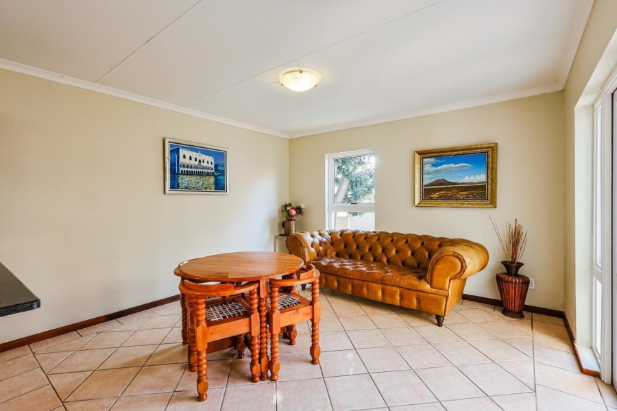 To Let 3 Bedroom Property for Rent in Silver Lakes Gauteng