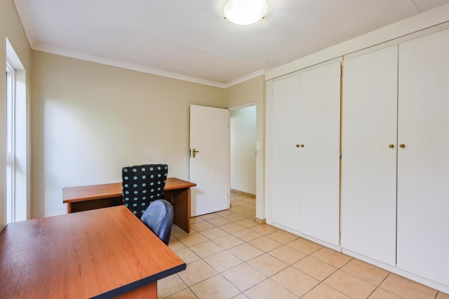 To Let 3 Bedroom Property for Rent in Silver Lakes Gauteng